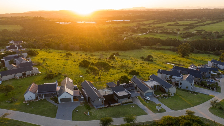 4 Bedroom Property for Sale in Kragga Kamma Eastern Cape